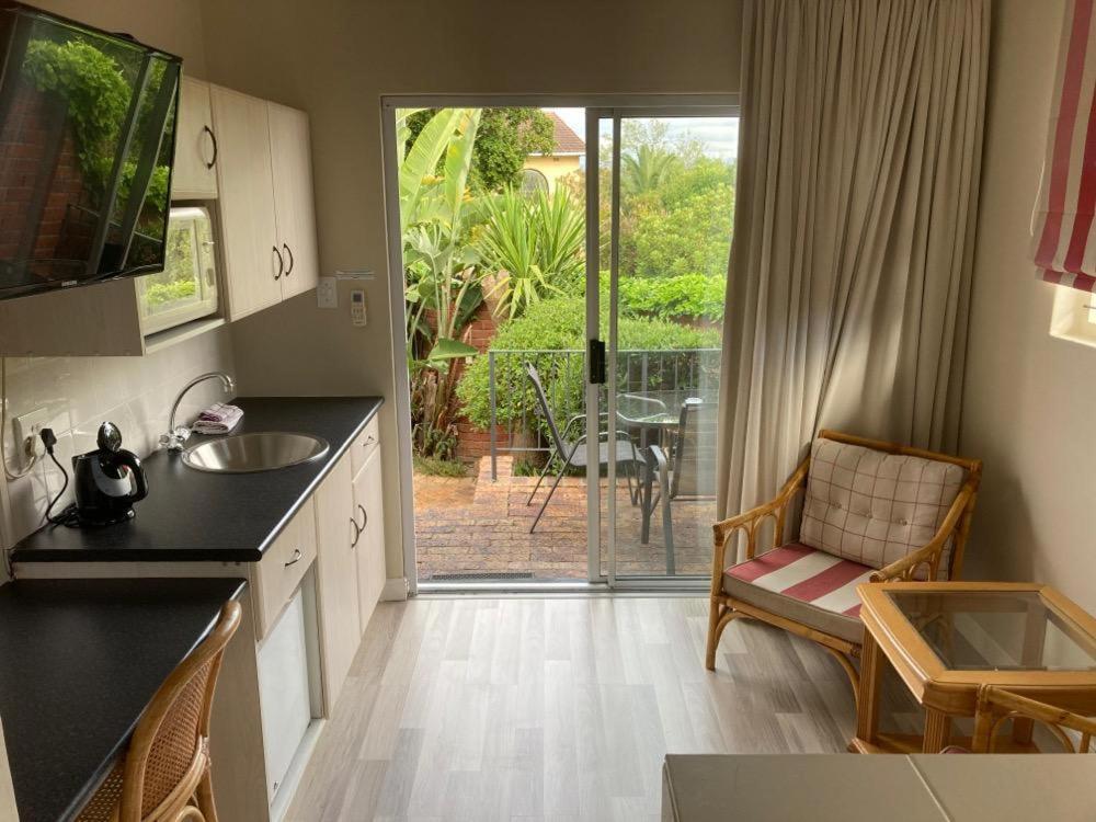 Maroela House Guest Accommodation Bellville Eksteriør billede